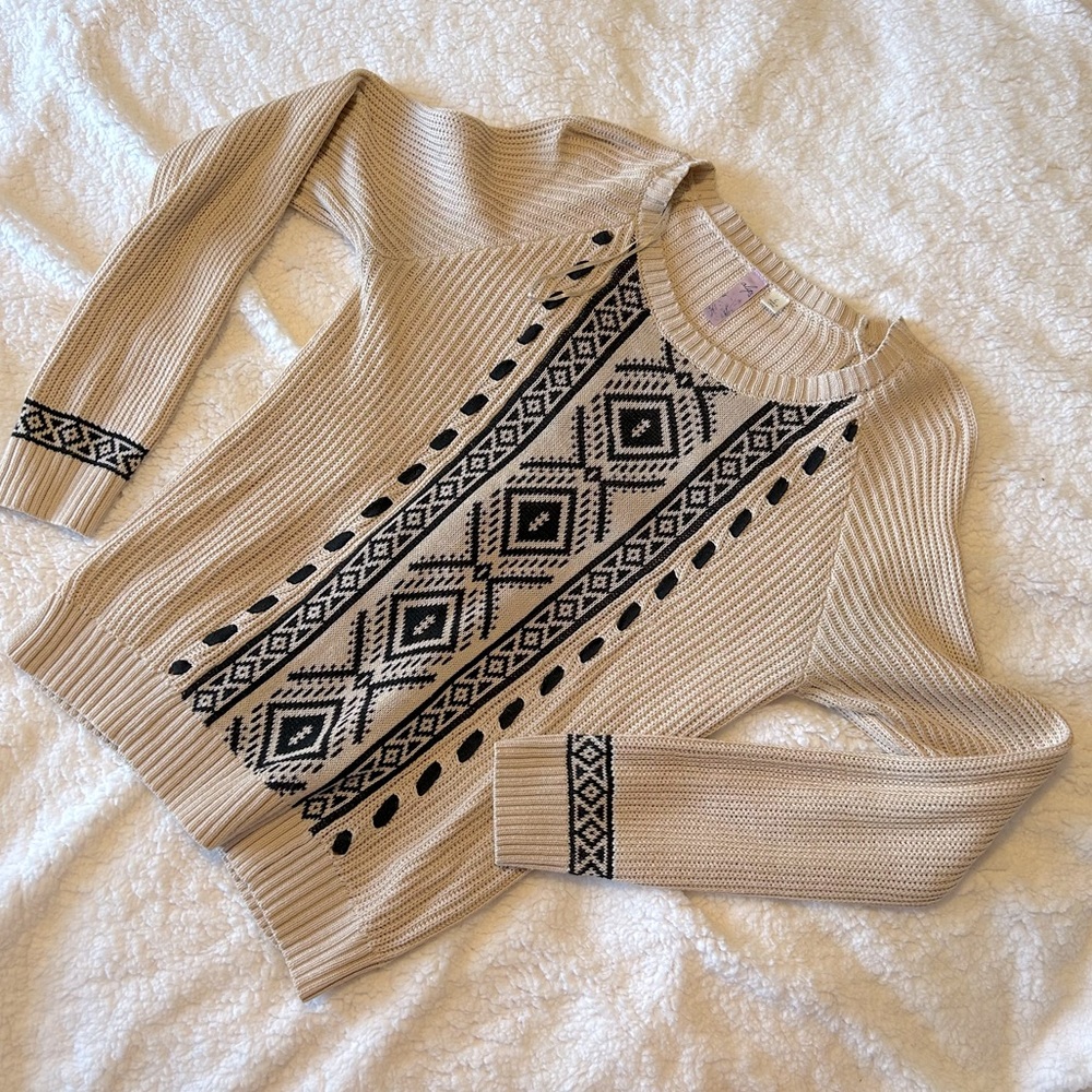 L - Sweater